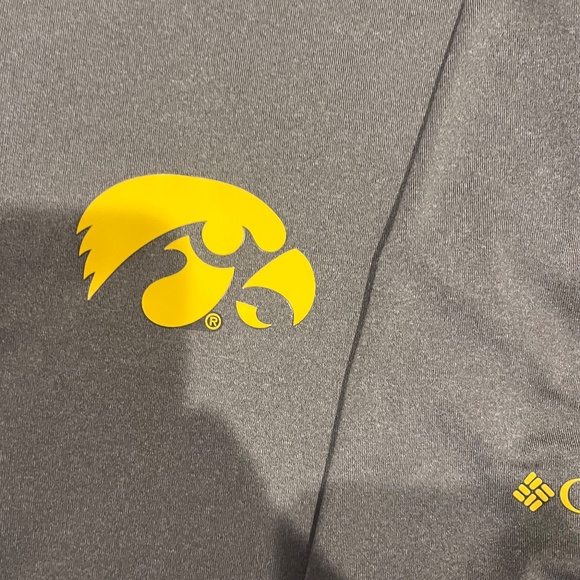 Women's Columbia Iowa Hawkeyes L Quarter Zip Pullover - Picture 3 of 4